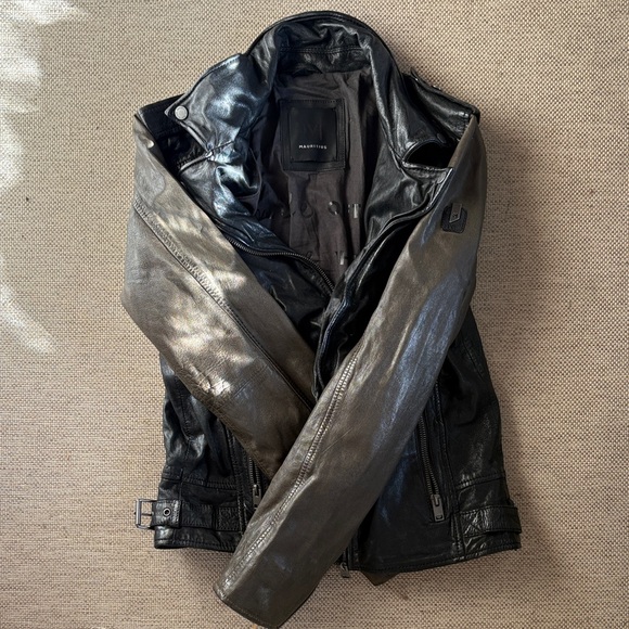 Mauritius Two-Tone Leather Motorcycle Jacket - Picture 6 of 8